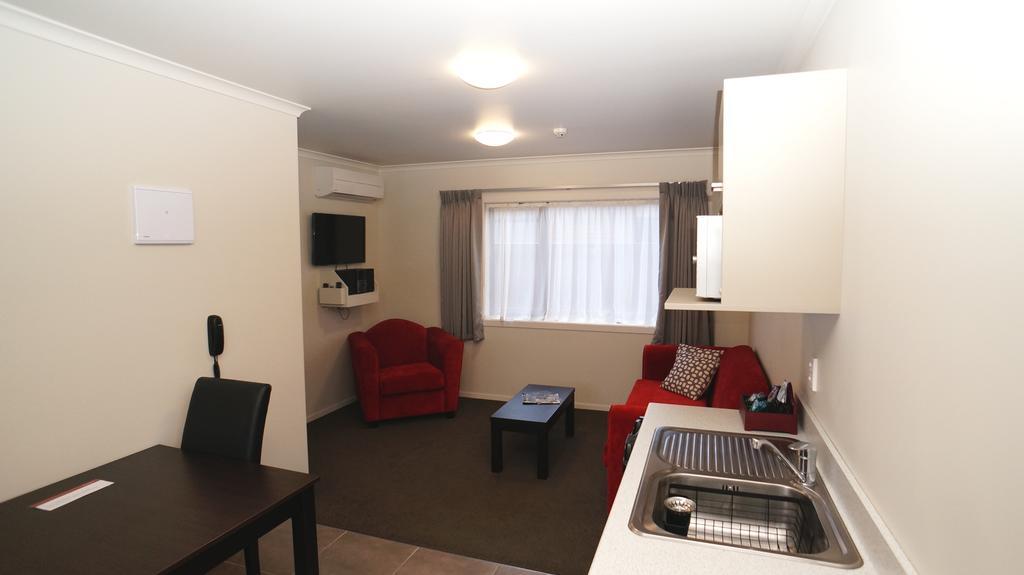 Brooklyn Motor Lodge Hamilton Room photo